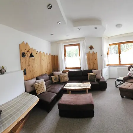 Alpineas Apartment